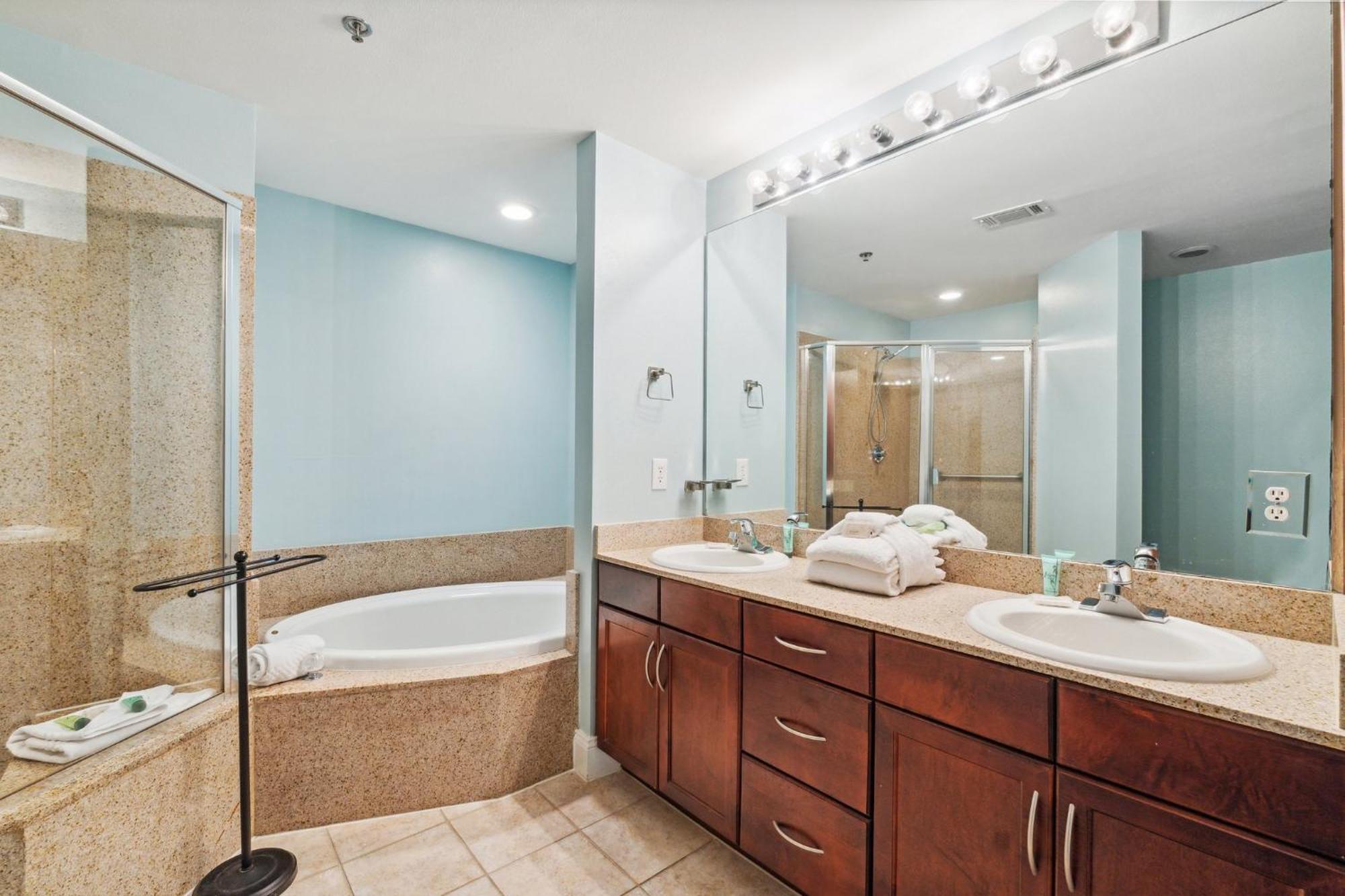 The Beach Scene At Laketown Wharf #524 By Nautical Properties Panama City Beach Esterno foto